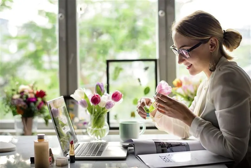 How to Name a Flower Business